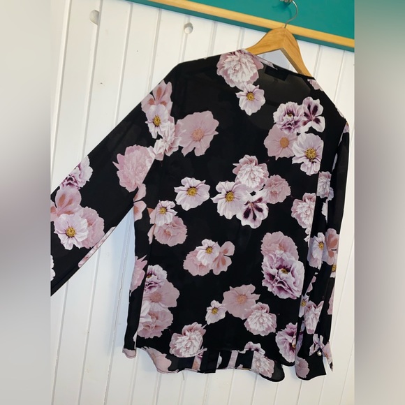 Karl Lagerfeld Pearl Floral Pleat Blouse XL - Picture 9 of 11